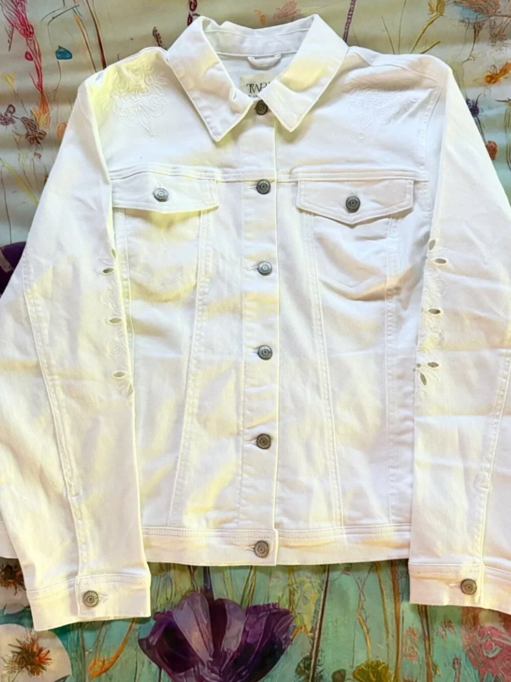 🆕TWRHILL Christie Brinkley White Denim Jacket XL | Embroidered Detail - Picture 4 of 9